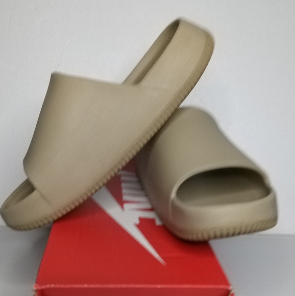 Nike Men's Calm Slides - Picture 1 of 8